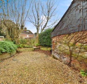 3 Bedroom House for sale in High Street, Salisbury