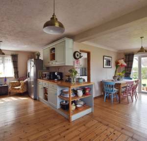 6 Bedroom House for sale in The Ridge, Salisbury