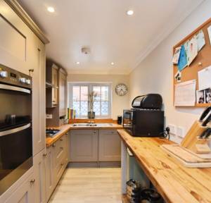 3 Bedroom House for sale in Coldharbour Lane, Salisbury