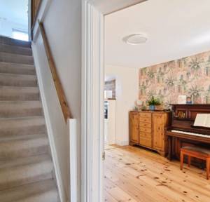 4 Bedroom House for sale in College Street, Salisbury