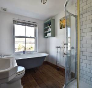 4 Bedroom House for sale in College Street, Salisbury