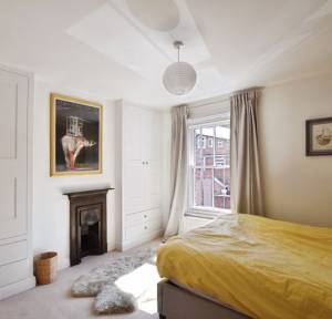 4 Bedroom House for sale in College Street, Salisbury