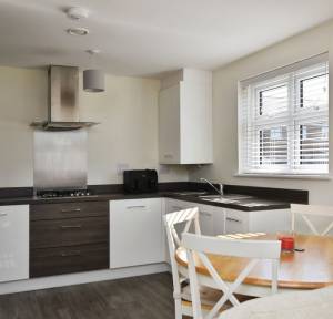 2 Bedroom Flat for sale in Dimmer Drive, Salisbury