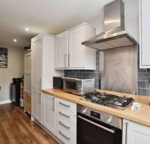 4 Bedroom House for sale in Hulse Road, Salisbury