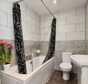 4 Bedroom House for sale in Hulse Road, Salisbury