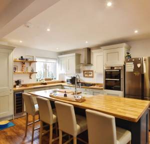 3 Bedroom House for sale in Hulse Road, Salisbury