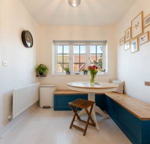 4 Bedroom House for sale in Oakley Road, Salisbury