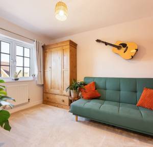 4 Bedroom House for sale in Oakley Road, Salisbury