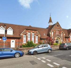 2 Bedroom House for sale in Wyndham Park, Salisbury