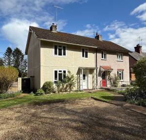 3 Bedroom House for sale in Park Lane, Salisbury
