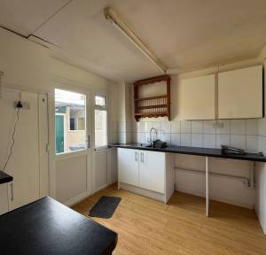 3 Bedroom House for sale in Park Lane, Salisbury