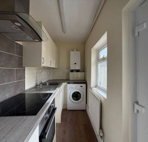 2 Bedroom House for sale in Devizes Road, Salisbury