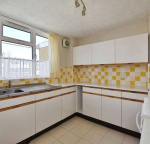 2 Bedroom House for sale in Lampard Terrace, Salisbury