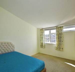 2 Bedroom House for sale in Lampard Terrace, Salisbury