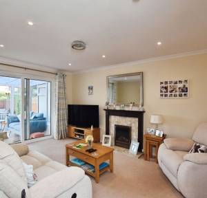 2 Bedroom Bungalow for sale in Braemar Rise, Salisbury