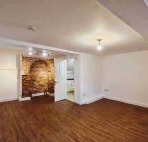 5 Bedroom House for sale in Tollgate Road, Salisbury