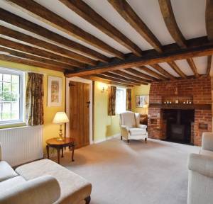 3 Bedroom House for sale in Lower Road, Salisbury