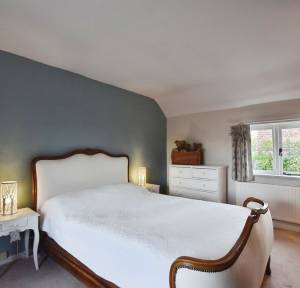 3 Bedroom House for sale in Lower Road, Salisbury