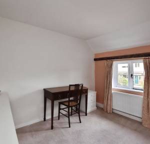 3 Bedroom House for sale in Lower Road, Salisbury