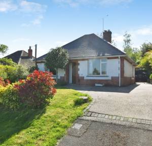 3 Bedroom Bungalow for sale in Stonehenge Road, Salisbury