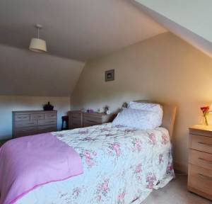 3 Bedroom House for sale in Pear Tree Drive, Salisbury