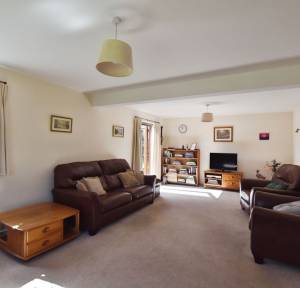 3 Bedroom House for sale in Pear Tree Drive, Salisbury