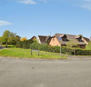 3 Bedroom House for sale in Pear Tree Drive, Salisbury