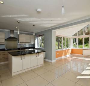 4 Bedroom House for sale in Church Road, Salisbury