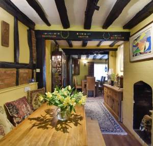3 Bedroom House for sale in St. Johns Street, Salisbury