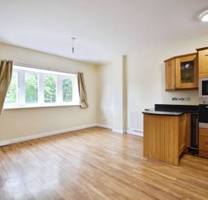 2 Bedroom Flat for sale in Roman Road, Salisbury