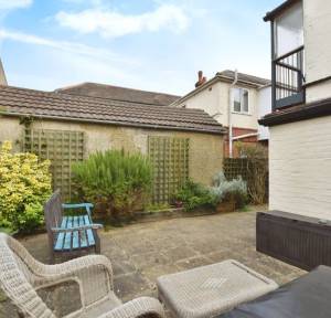 2 Bedroom Flat for sale in Roman Road, Salisbury