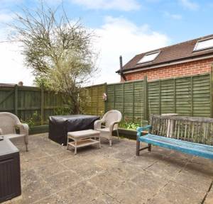 2 Bedroom Flat for sale in Roman Road, Salisbury