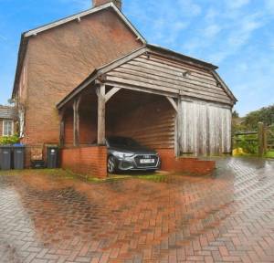 3 Bedroom House for sale in Chapel Hill, Salisbury