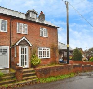 3 Bedroom House for sale in Chapel Hill, Salisbury