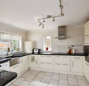 5 Bedroom House for sale in Saxon Leas, Salisbury