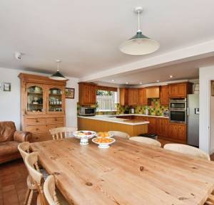 5 Bedroom House for sale in The Ridge, Salisbury