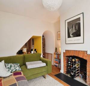 2 Bedroom House for sale in Park Street, Salisbury