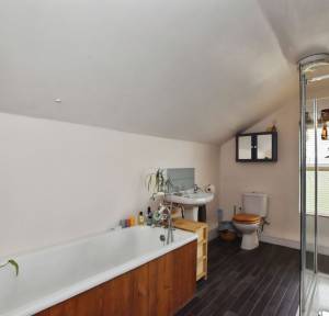 2 Bedroom House for sale in Park Street, Salisbury