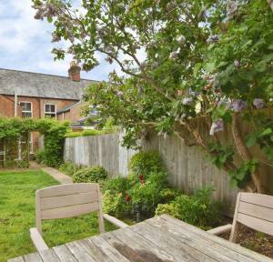 2 Bedroom House for sale in Park Street, Salisbury
