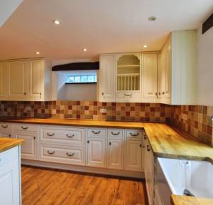 3 Bedroom House for sale in 2a Tollgate Road, Salisbury