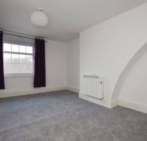 2 Bedroom Flat for sale in Winchester Street, Salisbury