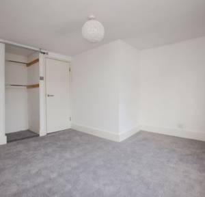 2 Bedroom Flat for sale in Winchester Street, Salisbury