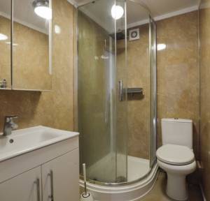 2 Bedroom Flat for sale in Winchester Street, Salisbury