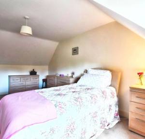 3 Bedroom House for sale in Pear Tree Drive, Salisbury