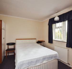 2 Bedroom House for sale in Devizes Road, Salisbury