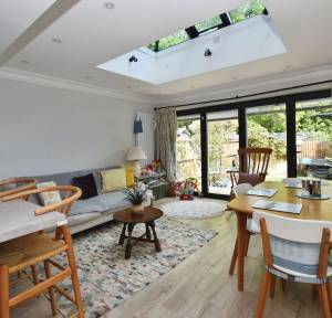 3 Bedroom House for sale in Courtwood Close, Salisbury
