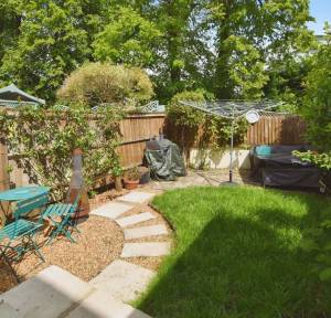 3 Bedroom House for sale in Courtwood Close, Salisbury