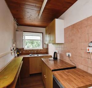2 Bedroom House for sale in Queens Road, Salisbury