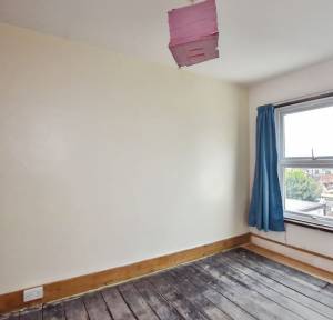 2 Bedroom House for sale in Queens Road, Salisbury