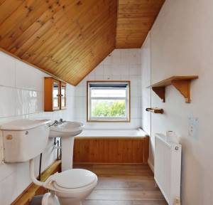 2 Bedroom House for sale in Queens Road, Salisbury